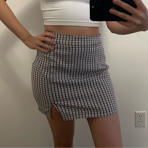 Purple plaid skirt - Picture 3 of 3